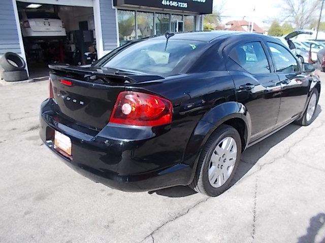 2012 Dodge Avenger SE 4dr Sedan